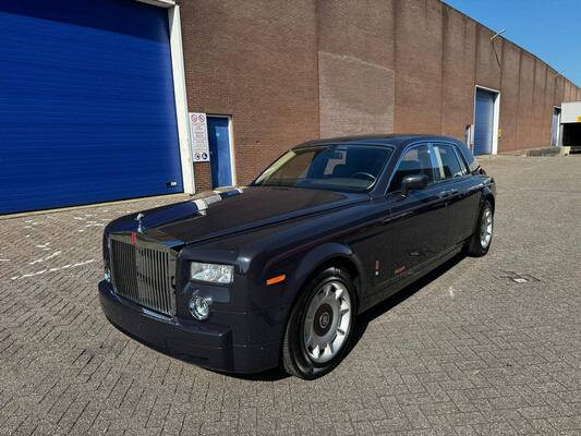 ROLLS-ROYCE PHANTOM